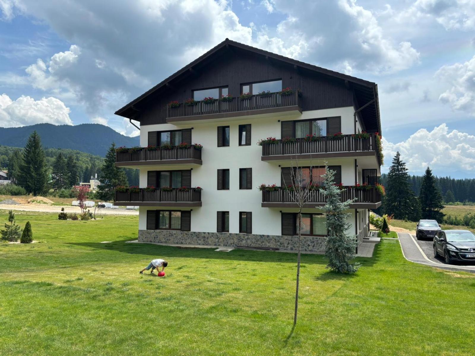 Albert Residence Aparthotel Grand Chalet With Free Spa Access To Alpin Resort Пояна-Брашов Экстерьер фото